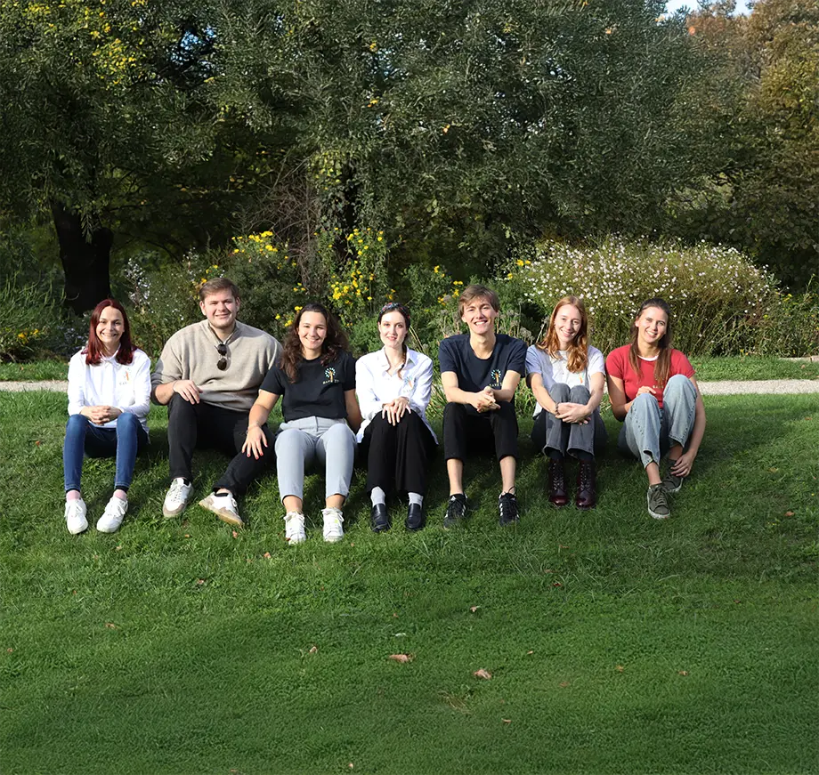 Verein Save it Gruppen Foto im botanischen Garten
